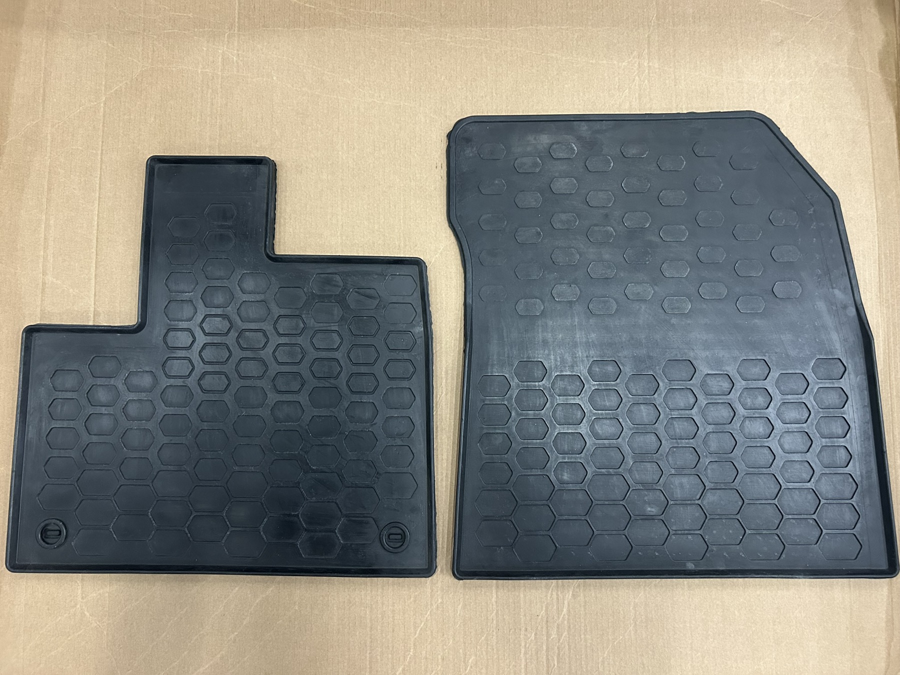 Комплект передніх гумових килимків Partner K9 / Rifter K9 (44462)